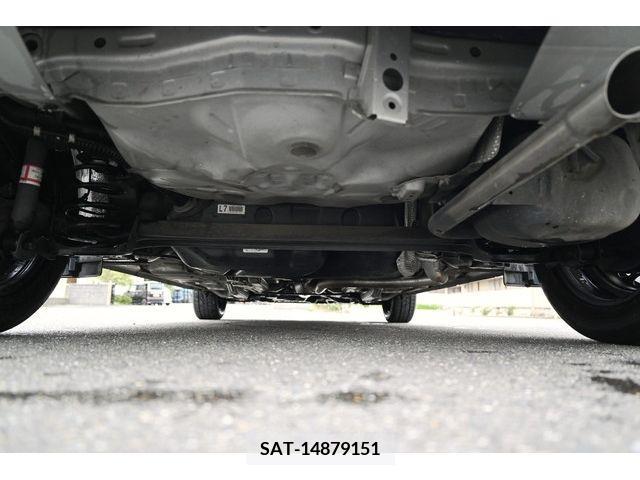 Toyota RACTIS 2011-01 282606-6