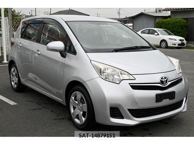 Toyota RACTIS 2011-01 282606-0