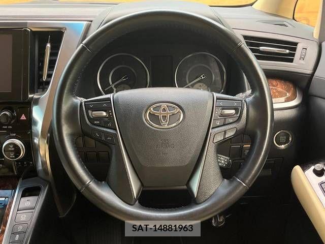Toyota ALPHARD 2021-10 355624-12