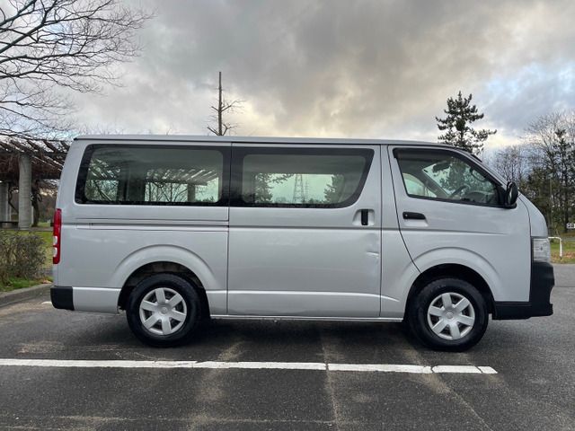Toyota HIACE VAN 2011-12 187661-12