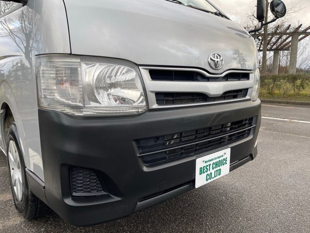 Toyota HIACE VAN 2011-12 187661-19