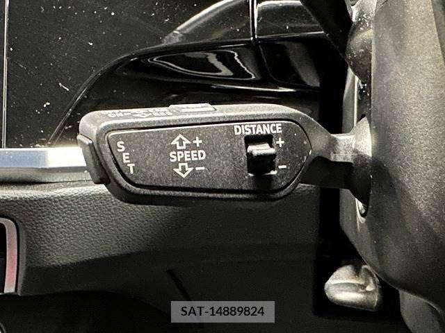 Audi Q3 2021-03 261321-5