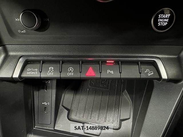 Audi Q3 2021-03 261321-13