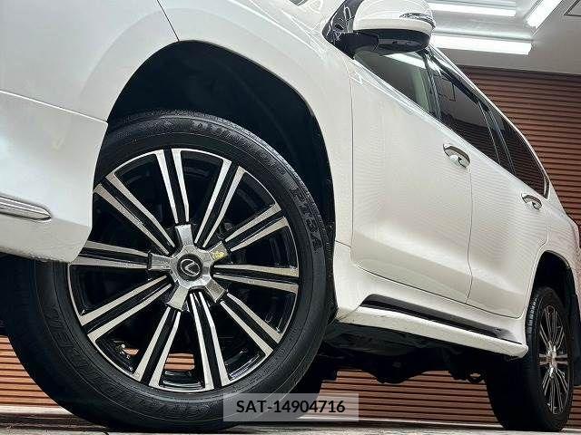 Lexus LX 2018-10 275571-18