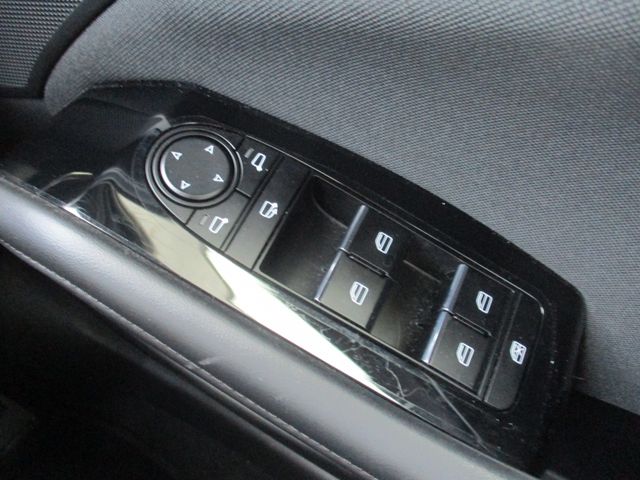 Mazda MAZDA3 2019-07 180737-22