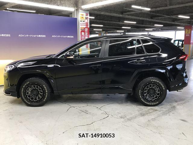 Toyota RAV4 PHV 2021-09 332965-11