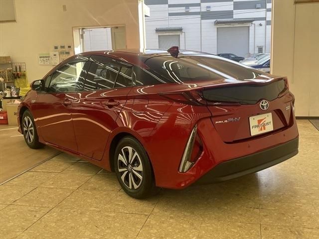 Toyota PRIUS PHV 2017-03 29132-6