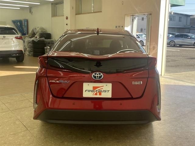 Toyota PRIUS PHV 2017-03 29132-5