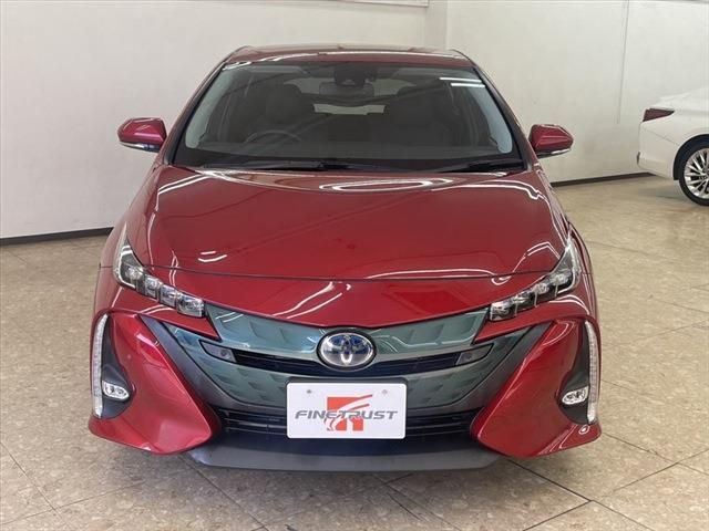 Toyota PRIUS PHV 2017-03 29132-1