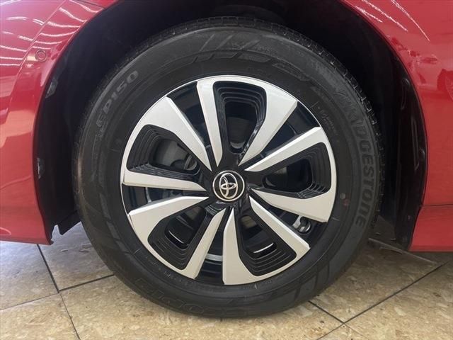Toyota PRIUS PHV 2017-03 29132-17