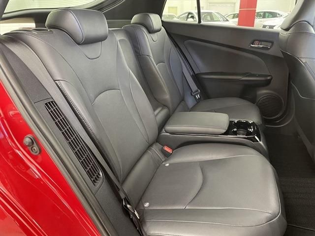 Toyota PRIUS PHV 2017-03 29132-20