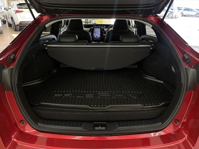 Toyota PRIUS PHV 2017-03 29132-23