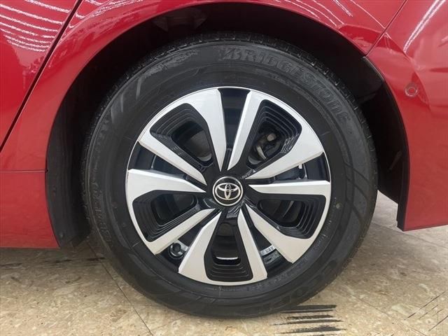 Toyota PRIUS PHV 2017-03 29132-16