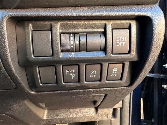 Subaru IMPREZA 2017-05 27950-26