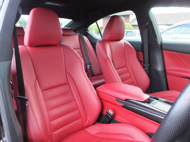 Lexus IS 2020-11 7222-16
