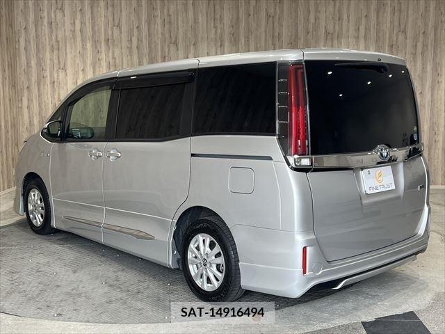 Toyota NOAH HYBRID 2018-06 280455-6
