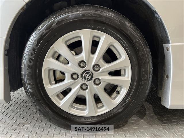 Toyota NOAH HYBRID 2018-06 280455-14