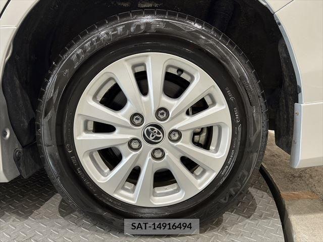 Toyota NOAH HYBRID 2018-06 280455-15