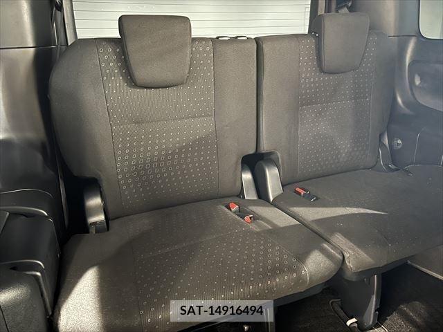 Toyota NOAH HYBRID 2018-06 280455-21
