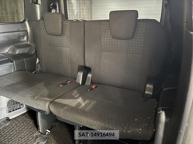 Toyota NOAH HYBRID 2018-06 280455-24