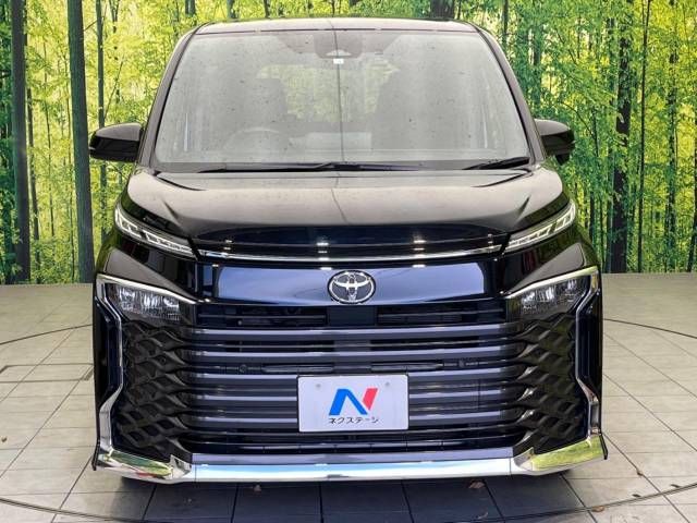 Toyota VOXY 2023-04 195886-15