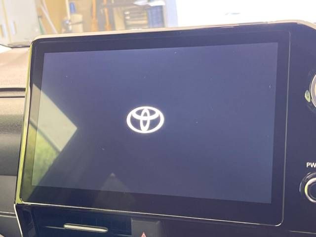 Toyota VOXY 2023-04 195886-2