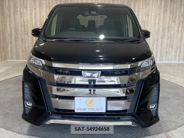 Toyota NOAH 2017-08 330480-15