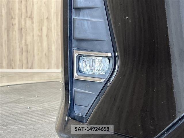 Toyota NOAH 2017-08 330480-24