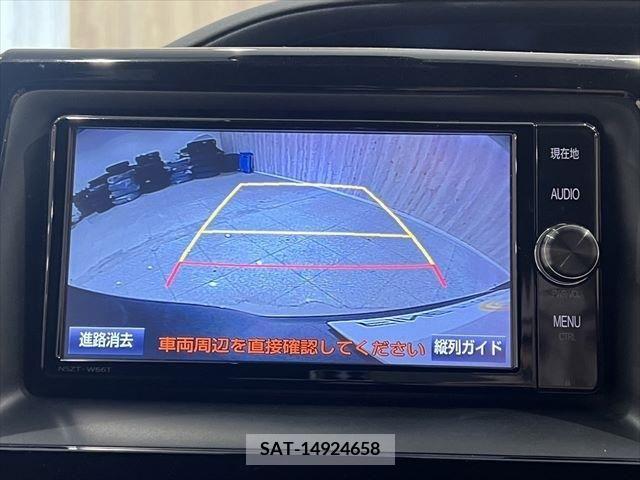 Toyota NOAH 2017-08 330480-4