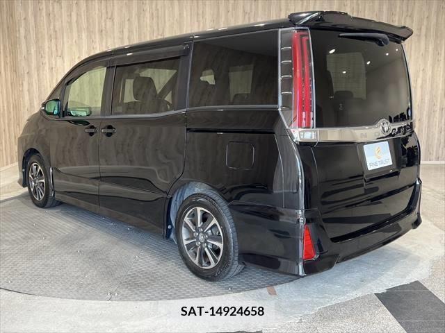 Toyota NOAH 2017-08 330480-20