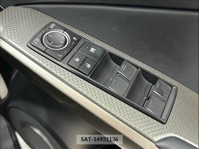 Lexus IS 2016-12 354020-15