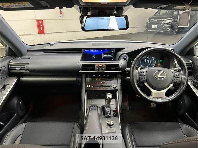 Lexus IS 2016-12 354020-1
