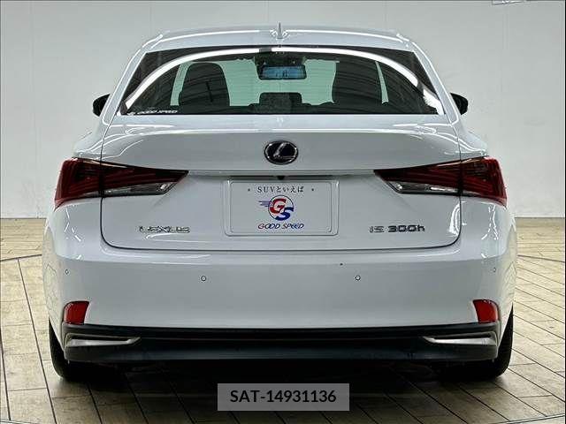 Lexus IS 2016-12 354020-18
