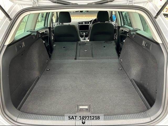VolksWagen GOLF VARIANT 2017-11 223647-10