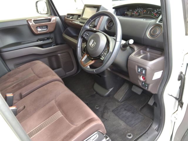 Honda N BOX 2019-04 13794-5