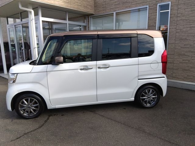 Honda N BOX 2019-04 13794-3