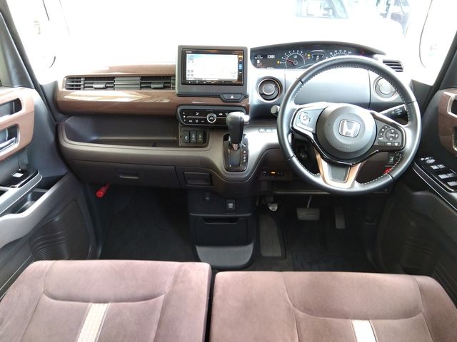 Honda N BOX 2019-04 13794-4