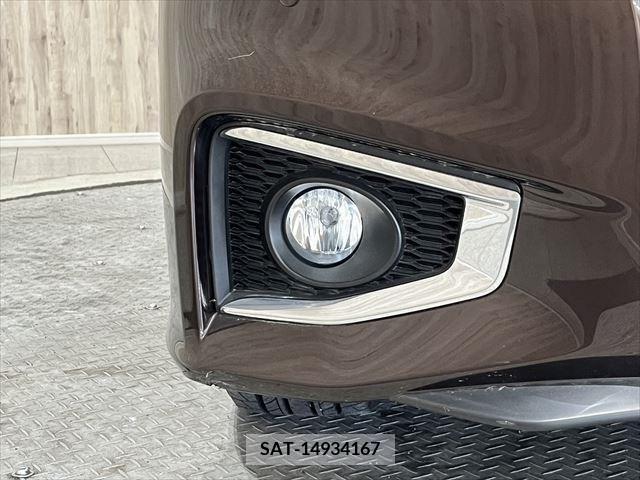 Nissan ELGRAND 2019-06 268414-10