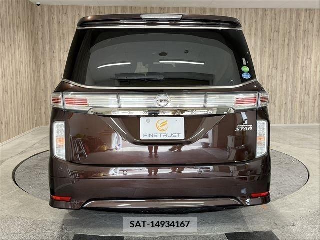 Nissan ELGRAND 2019-06 268414-5