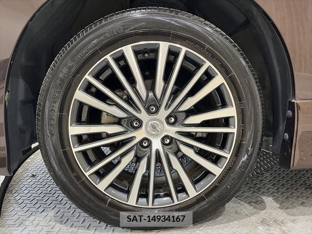 Nissan ELGRAND 2019-06 268414-14