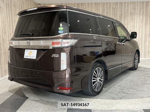 Nissan ELGRAND 2019-06 268414-4