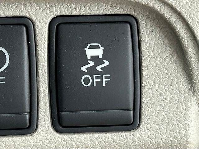 Nissan LEAF 2012-02 182813-6