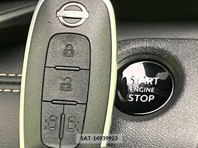 Nissan SERENA 2023-03 381881-7
