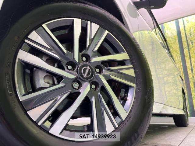Nissan SERENA 2023-03 381881-14