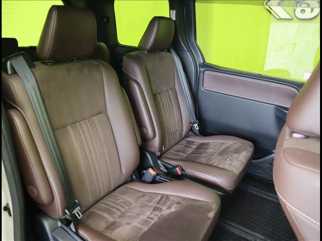 Toyota ESQUIRE 2017-10 5053-24