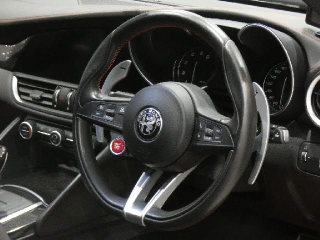 ALFA ROMEO Giulia 2019-01 9753-17