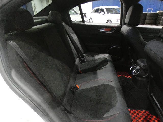 ALFA ROMEO Giulia 2019-01 9753-26