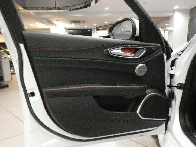 ALFA ROMEO Giulia 2019-01 9753-20