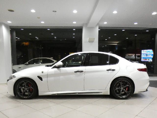 ALFA ROMEO Giulia 2019-01 9753-14