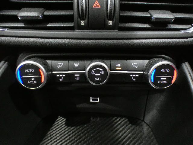 ALFA ROMEO Giulia 2019-01 9753-9